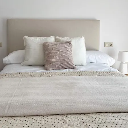 Semesterbostad Cerezashomes5 *
